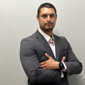 Corretor - Marcio Bernardes